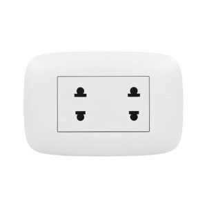 TOMACORRIENTE DOBLE UNIVERSAL 16A 250V DOMINO SENCIA P/EMP. C/BLANCO - BTICINO